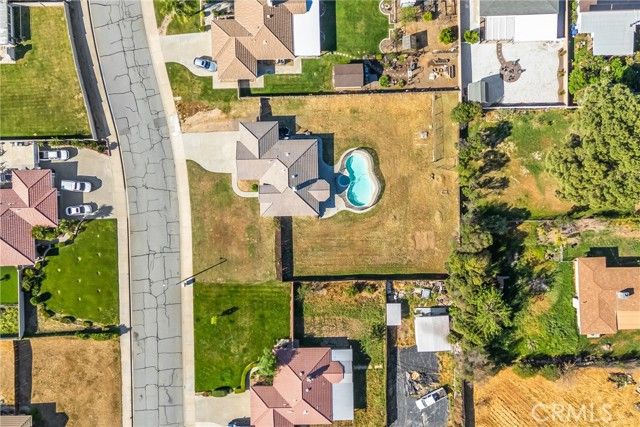 12329 Paradise Lane, Yucaipa, CA 92399