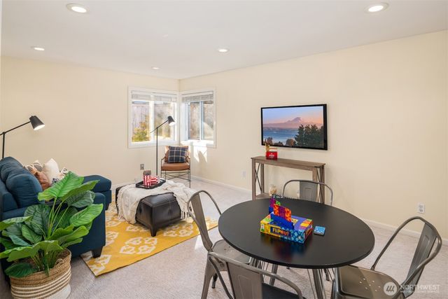 2303 Lyons Avenue NE, Renton, WA 98059