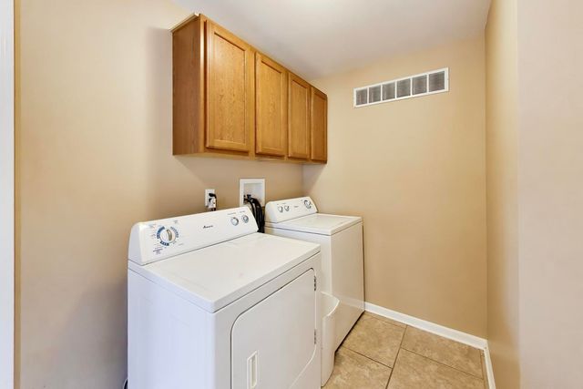 1715 W River Street 1715, Dixon, IL 61021