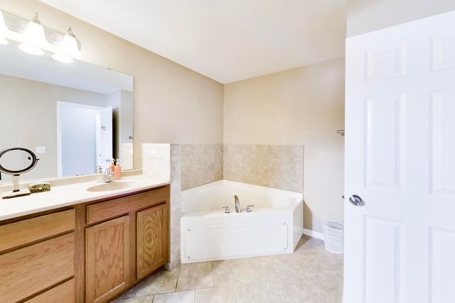 1715 W River Street 1715, Dixon, IL 61021