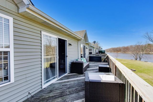 1715 W River Street 1715, Dixon, IL 61021