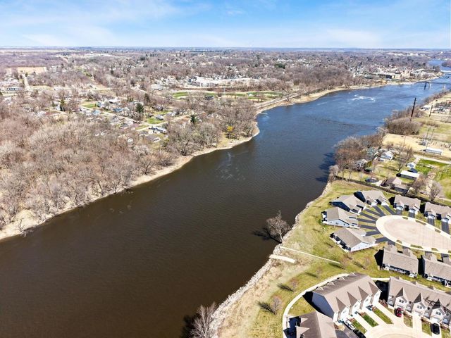 1715 W River Street 1715, Dixon, IL 61021