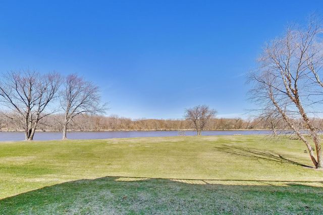 1715 W River Street 1715, Dixon, IL 61021