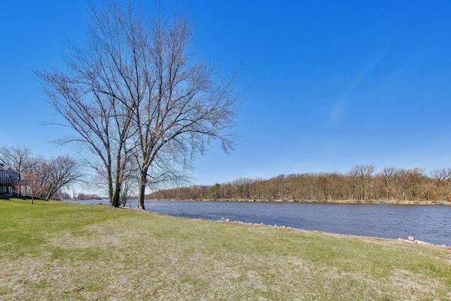 1715 W River Street 1715, Dixon, IL 61021