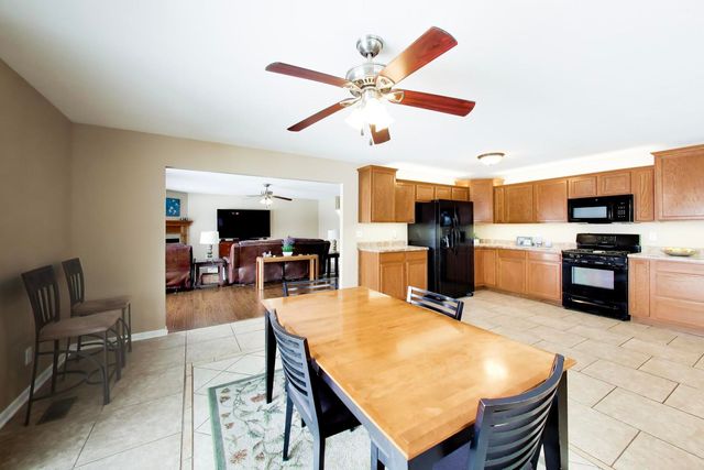 1715 W River Street 1715, Dixon, IL 61021