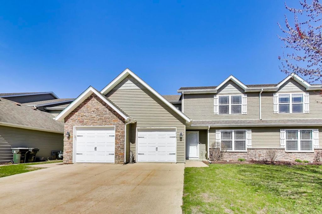 1715 W River Street 1715, Dixon, IL 61021