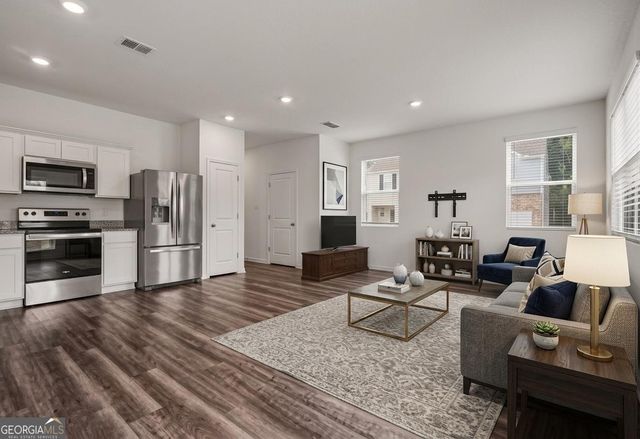 107 Thetford Way, Winder, GA 30680