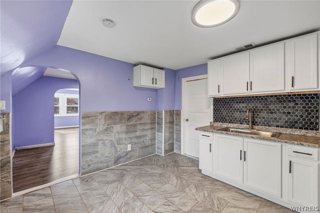 25 Parkridge Avenue Upper, Buffalo, NY 14215