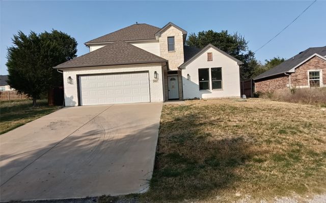 5817 Stonegate Circle, Granbury, TX 76048