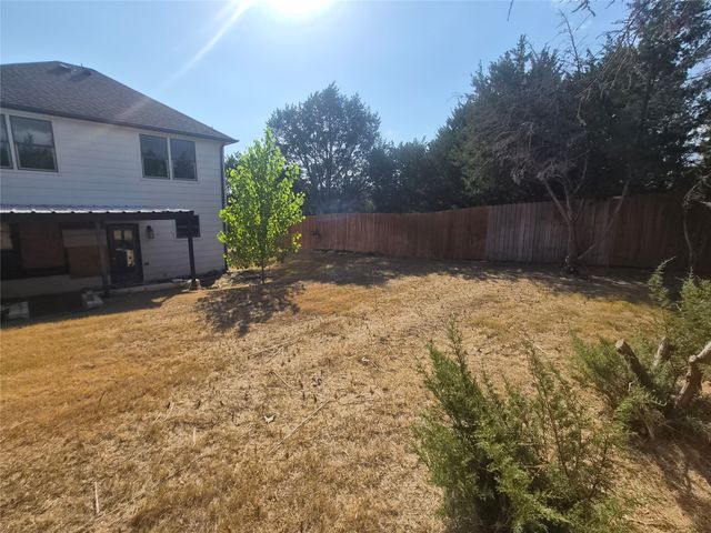 5817 Stonegate Circle, Granbury, TX 76048