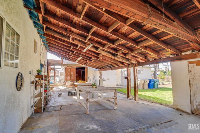 2315 Arlington Street, Bakersfield, CA 93305