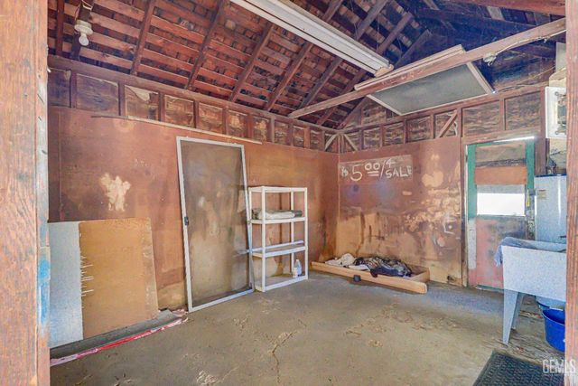 2315 Arlington Street, Bakersfield, CA 93305