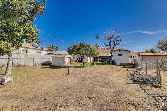 2315 Arlington Street, Bakersfield, CA 93305