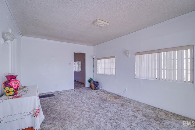 2315 Arlington Street, Bakersfield, CA 93305