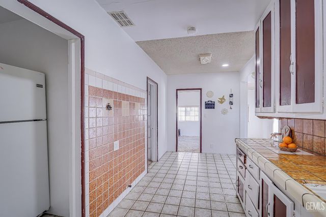 2315 Arlington Street, Bakersfield, CA 93305