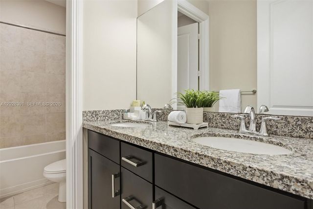 1507 SW 113th Avenue, Pembroke Pines, FL 33025