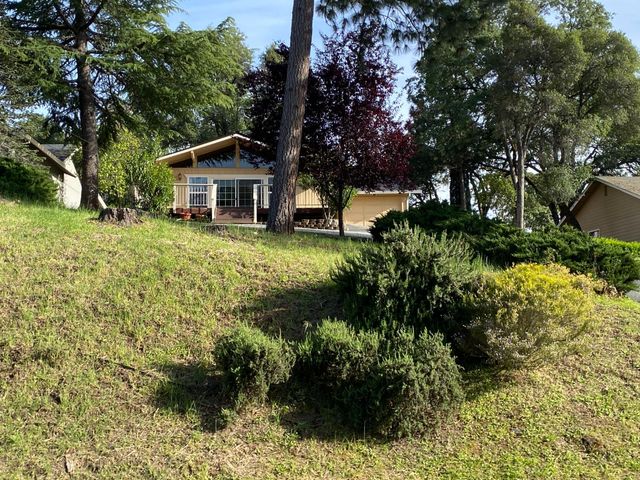 11525 Lakeshore South, Auburn, CA 95602