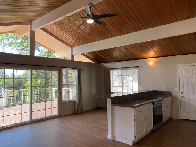 11525 Lakeshore South, Auburn, CA 95602