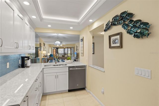 5608 GULF DRIVE 104, Holmes Beach, FL 34217