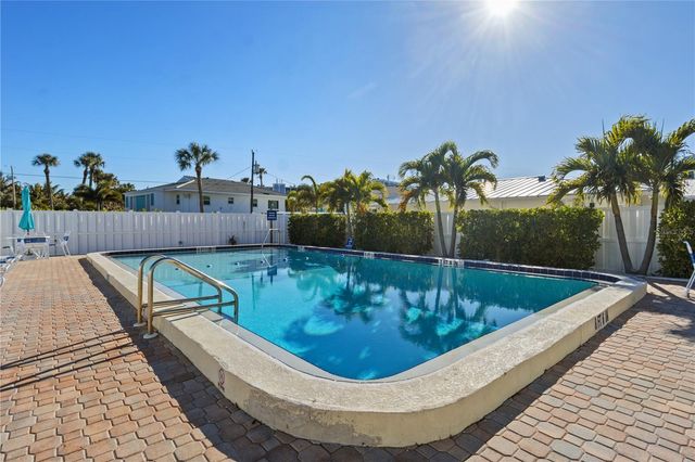 5608 GULF DRIVE 104, Holmes Beach, FL 34217