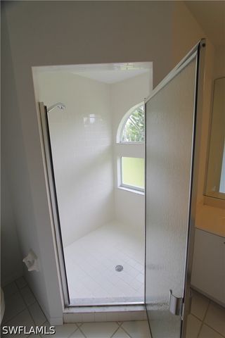 2880 Citrus Lake DR Q201, Naples, FL 34109