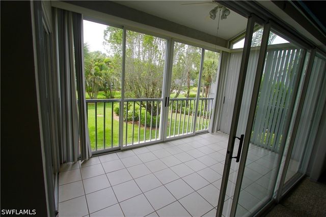 2880 Citrus Lake DR Q201, Naples, FL 34109