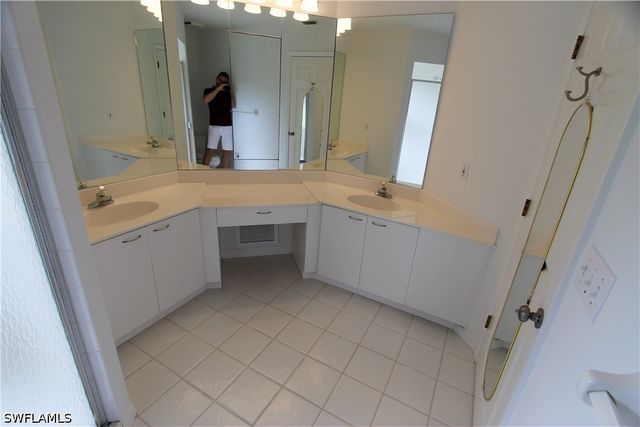 2880 Citrus Lake DR Q201, Naples, FL 34109