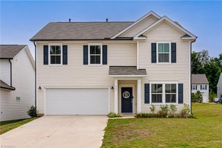 921 Bloomington Way, High Point, NC 27265
