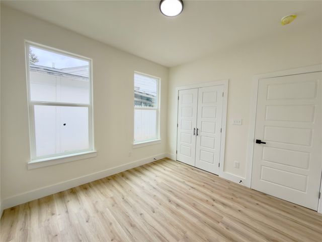 2606 Hooper Street, Dallas, TX 75215