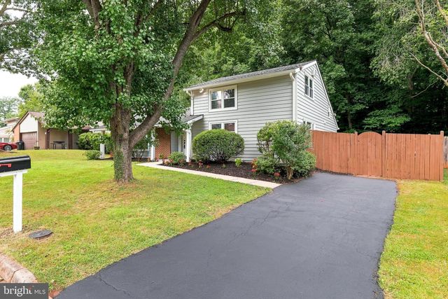 316 SUGARLAND RUN DR, Sterling, VA 20164