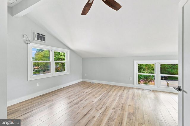 316 SUGARLAND RUN DR, Sterling, VA 20164
