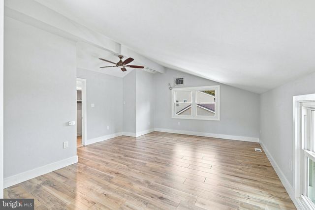 316 SUGARLAND RUN DR, Sterling, VA 20164