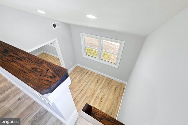 316 SUGARLAND RUN DR, Sterling, VA 20164