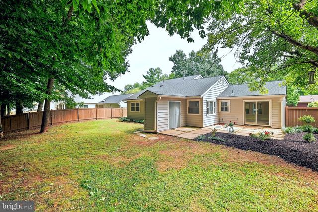 316 SUGARLAND RUN DR, Sterling, VA 20164