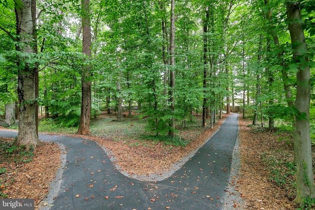 316 SUGARLAND RUN DR, Sterling, VA 20164