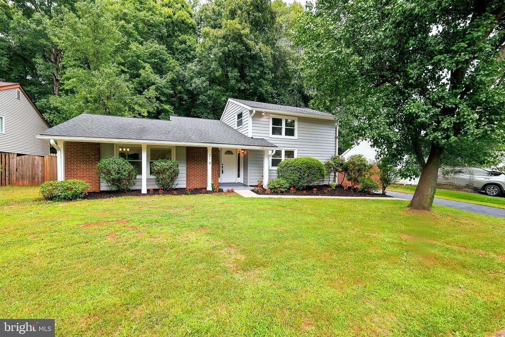 316 SUGARLAND RUN DR, Sterling, VA 20164