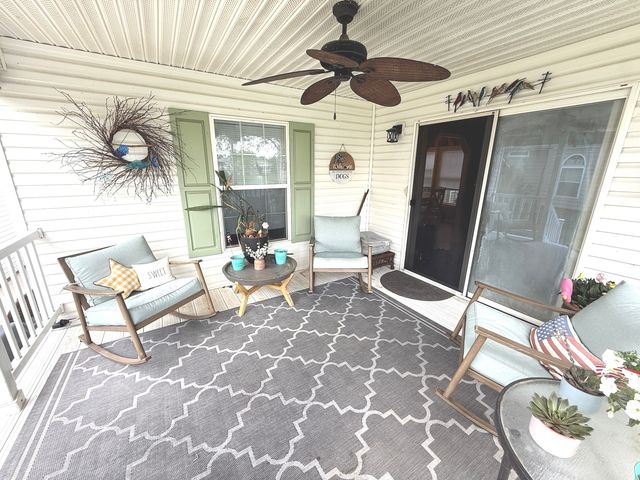 23021 S PINEHURST Drive, Frankfort, IL 60423