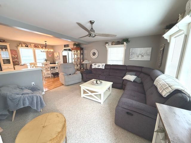 23021 S PINEHURST Drive, Frankfort, IL 60423