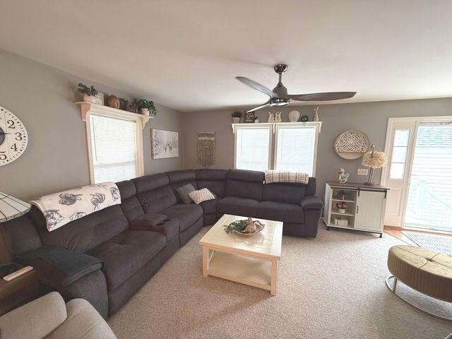23021 S PINEHURST Drive, Frankfort, IL 60423