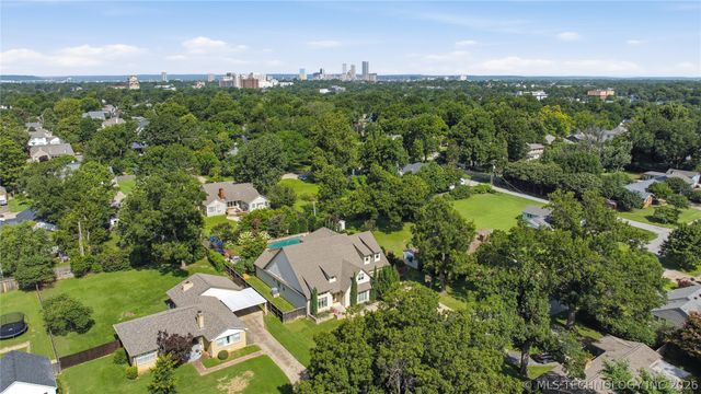 2526 S College Avenue, Tulsa, OK 74114