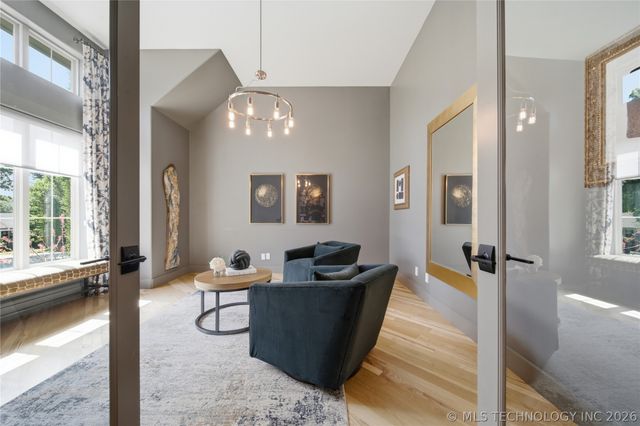 2526 S College Avenue, Tulsa, OK 74114