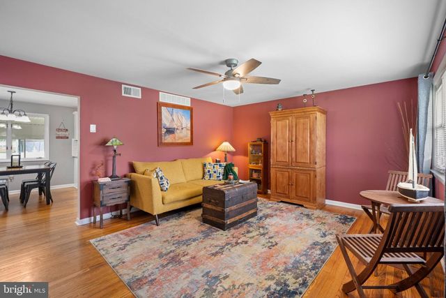 60 MARYLAND AVE, Pennsville, NJ 08070