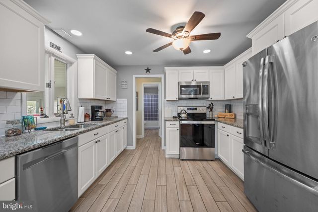 60 MARYLAND AVE, Pennsville, NJ 08070