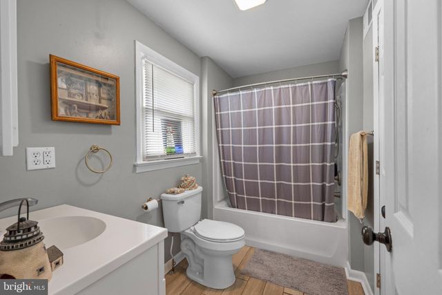 60 MARYLAND AVE, Pennsville, NJ 08070