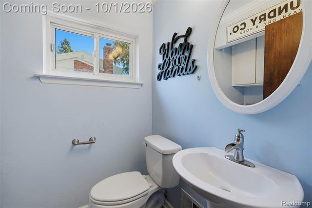 38733 Lancaster Street, Livonia, MI 48154