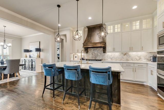 6031 Waggoner Way, Midlothian, TX 76065