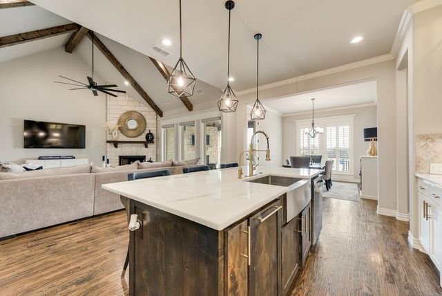 6031 Waggoner Way, Midlothian, TX 76065