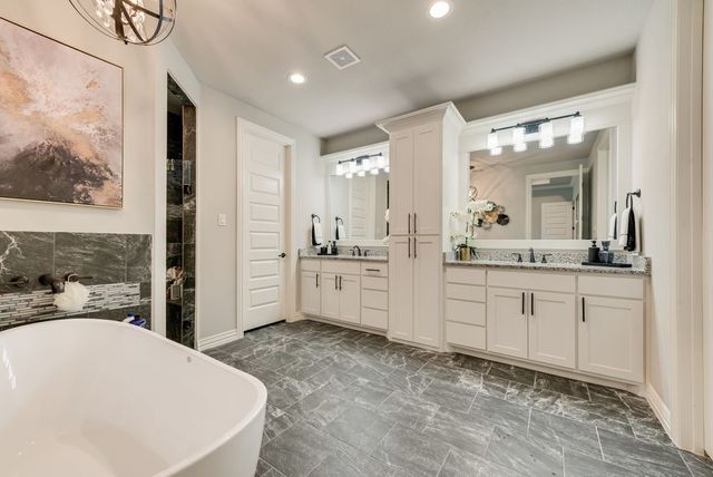 6031 Waggoner Way, Midlothian, TX 76065