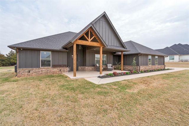 4532 Raymond Lane, Guthrie, OK 73044