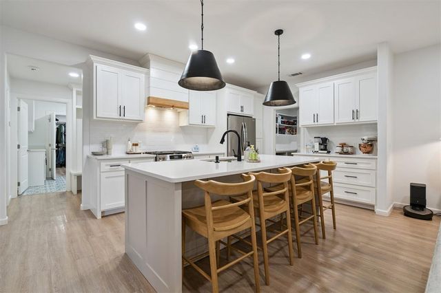 4532 Raymond Lane, Guthrie, OK 73044